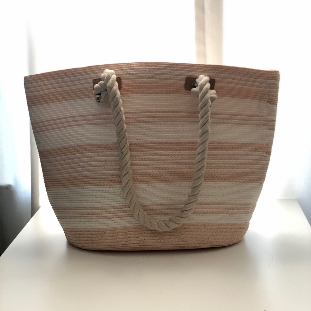 Saks Fifth Avenue Beach bag rose and white